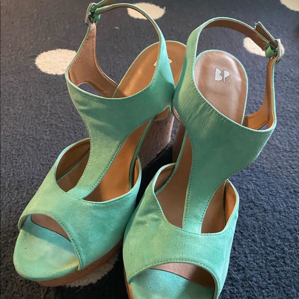 turquoise wedges